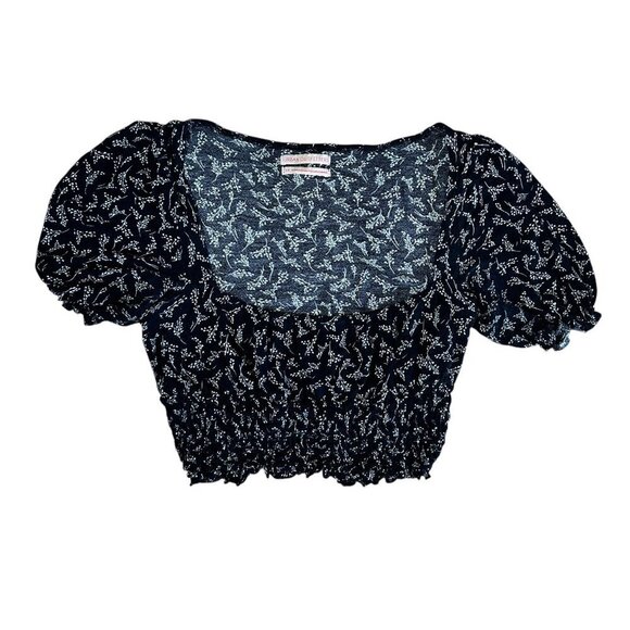 URBAN OUTFITTERS FLoral Puff Sleeve Crop Top Blouse with Smocking Size Small - Picture 1 of 9